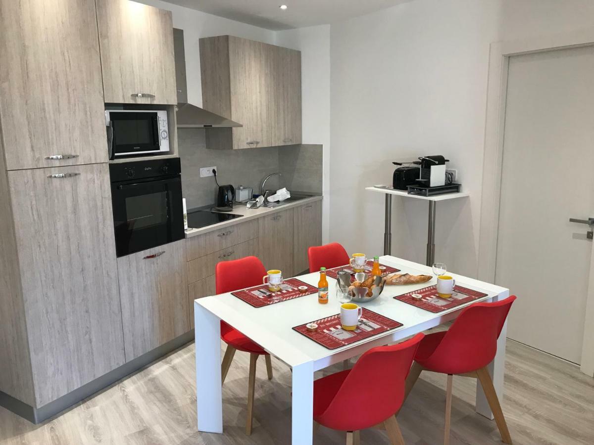 Candille Apartment Nisa Exterior foto